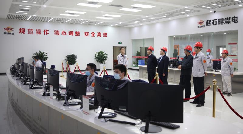 省国资委二级巡视员法自领、集团公司副总经理李智学一...