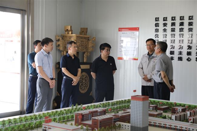 集团公司党委委员、陕能股份党委副书记、副董事长、总经理王栋一行莅临公司煤矿项目检查指导工作