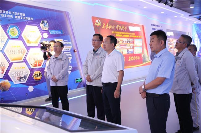 榆林市委常委、副市长赵勇一行到公司调研指导工作