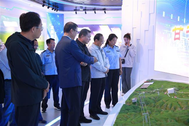 横山区政法委书记王林一行到公司督导反恐怖应急工作