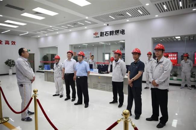 集团公司副总经理李智学一行现场督查公司庆祝建党100周年电力安全保障工作