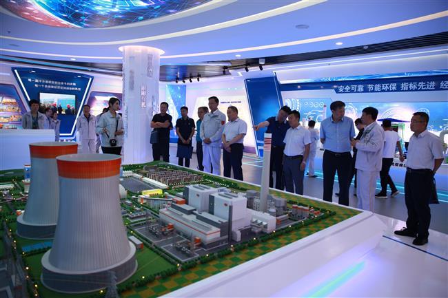 国家税务总局榆林市税务局党委书记、局长申银军赴赵石畔项目调研指导工作