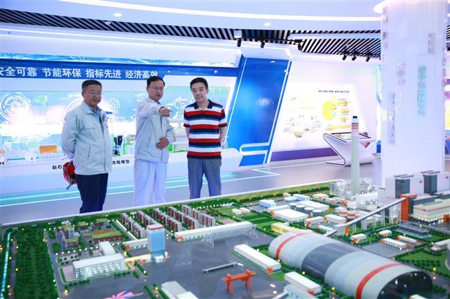 集团工会主席张平深入公司开展主题教育调研暨“夏送清凉”慰问活动