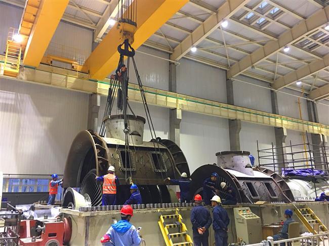 公司#2机组低压汽缸扣盖顺利完成